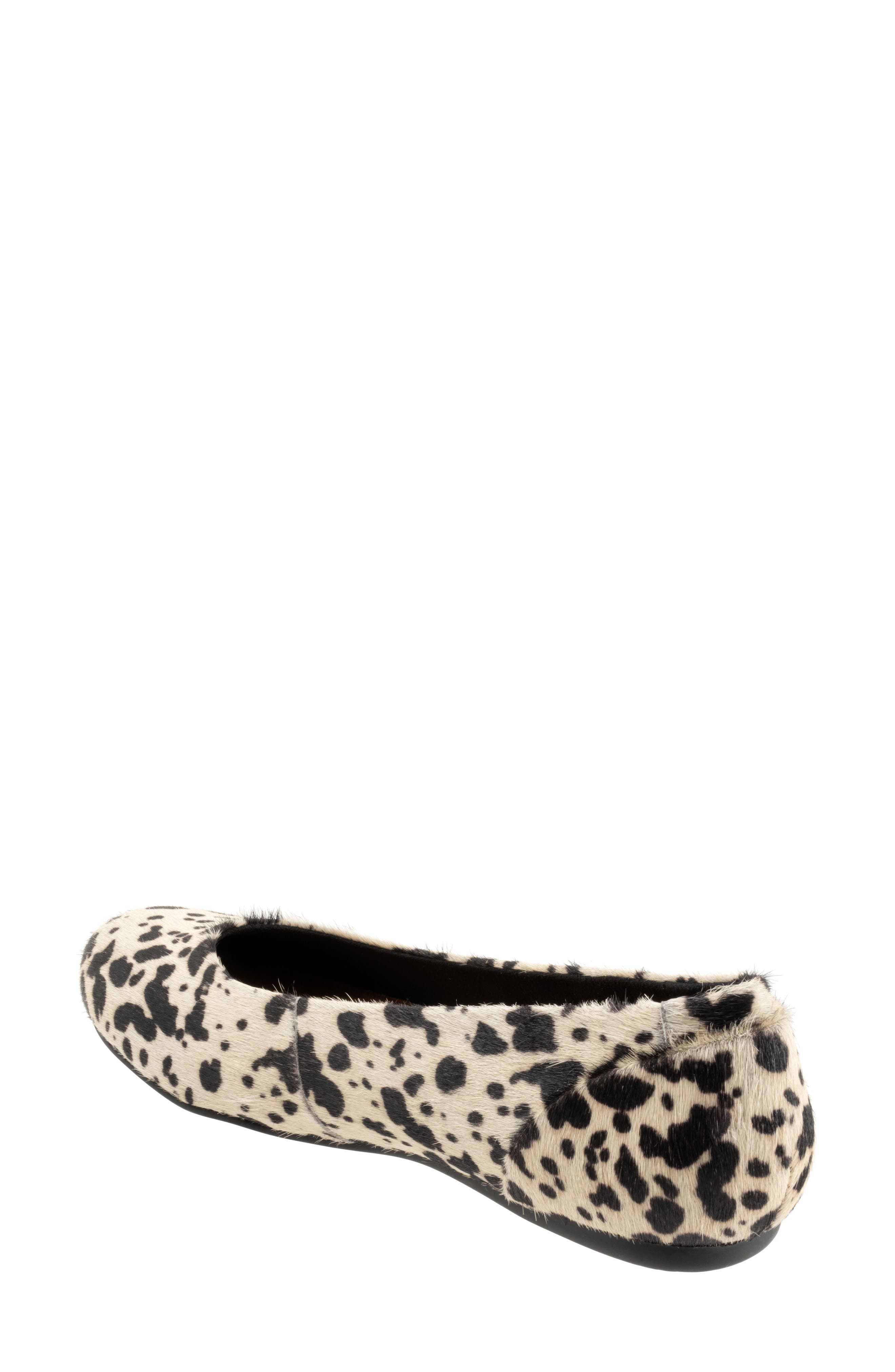 SoftWalk<sup>®</sup> Sonoma Genuine Calf Hair Flat, Alternate, color, Black/ White Pony