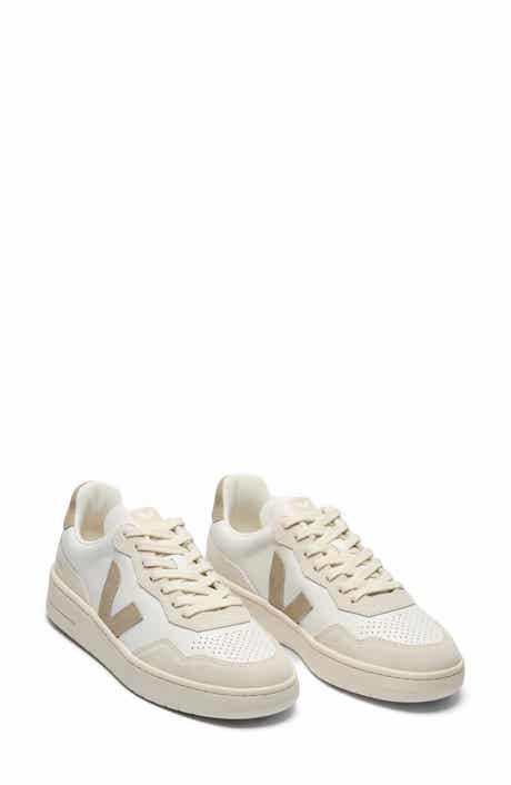 Veja V-90 Leather Sneaker
