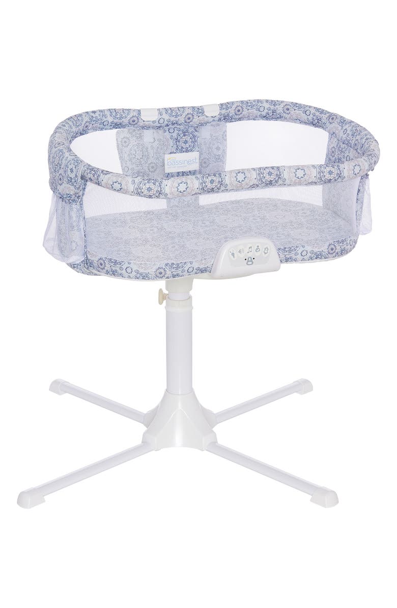 HALO <sup>®</sup> Bassinest<sup>™</sup> LUXE Bedside Swivel Sleeper, Main, color, 