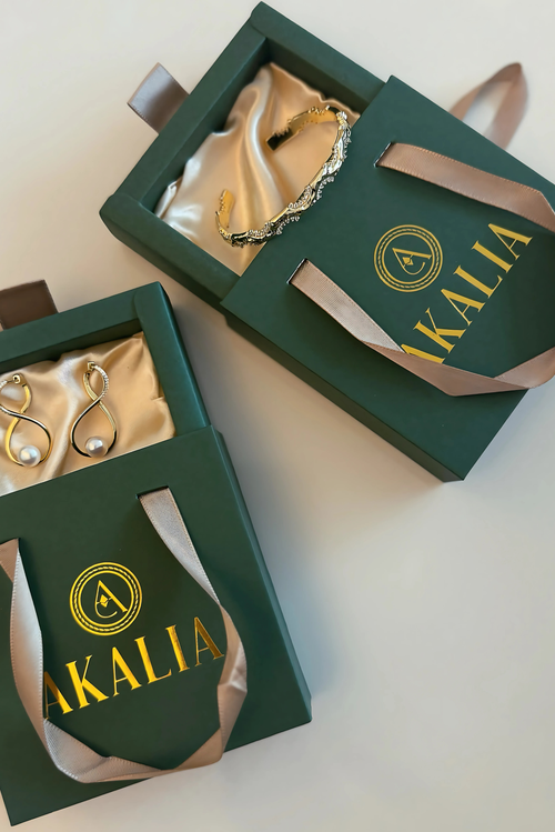 Akalia Luxury Waterproof 18k Gold Plated Padlock Necklace For Elegant Styling In Gold