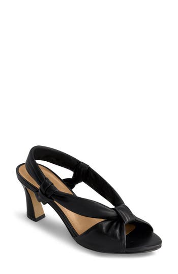 Bernardo Footwear Novah Slingback Sandal In Black