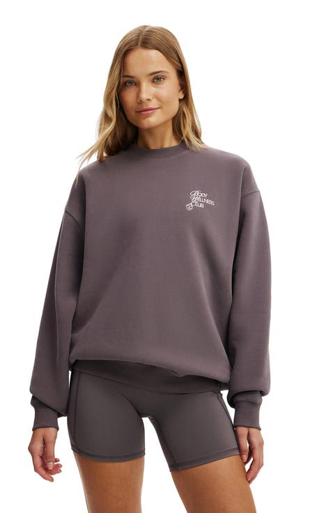 Women
s Active Plush Graphic Crew Sweatshirt