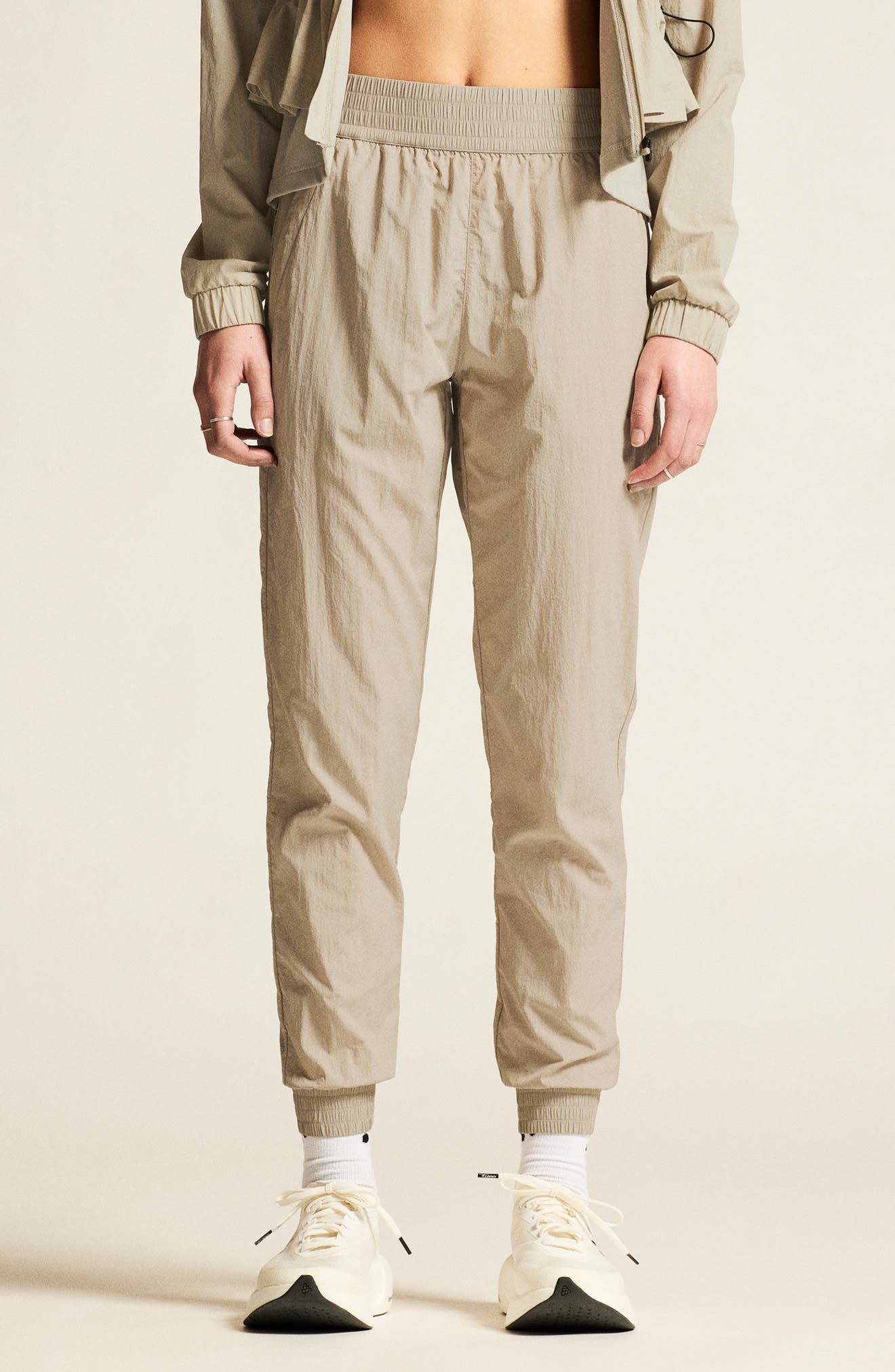 Join Wind Joggers - image 3