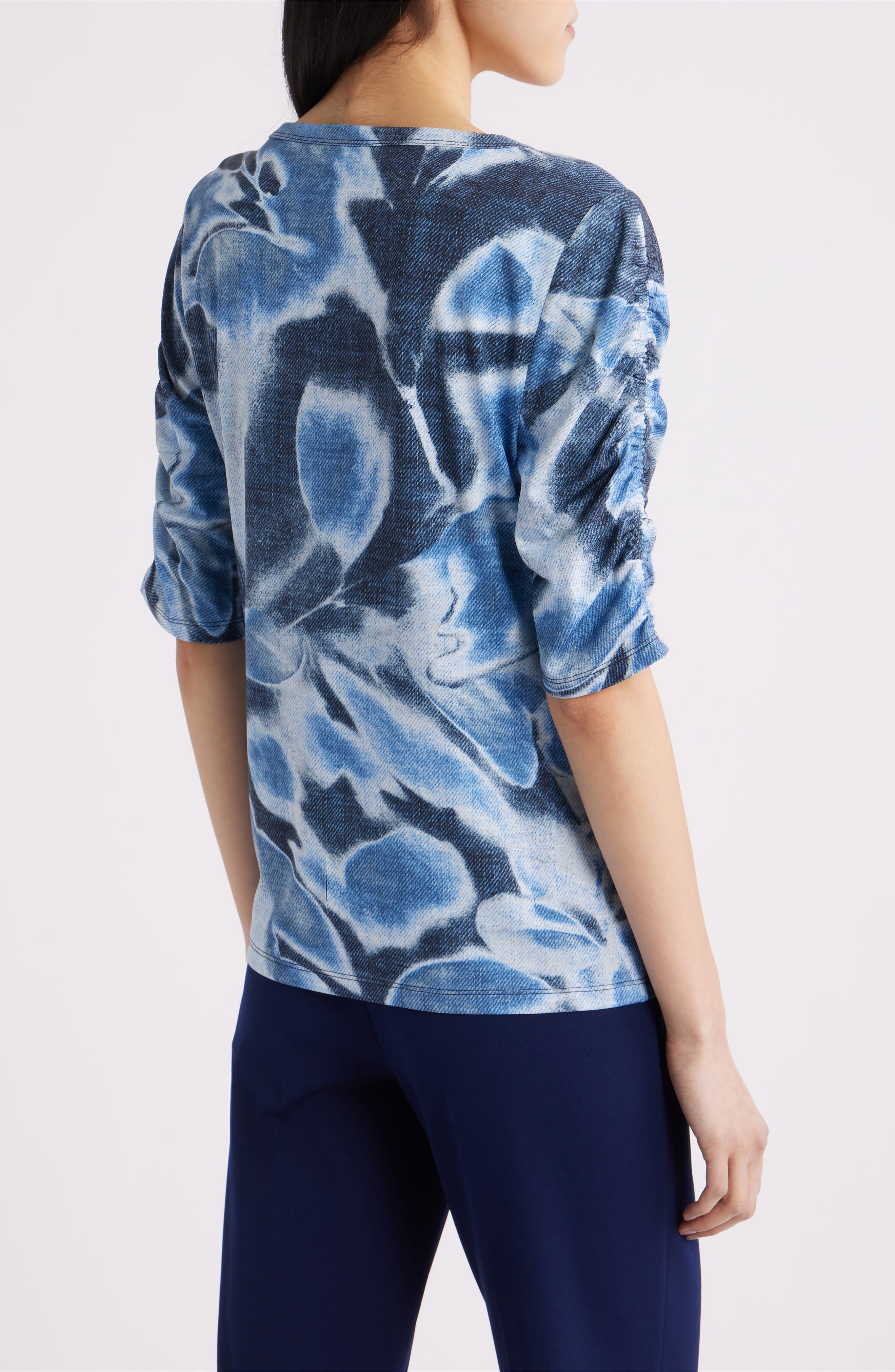 Print Ruched Elbow Sleeve Top - image 2