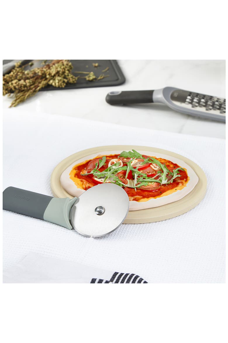 Leo Pizza Stone & Pizza Cutter 2-Piece Set, Alternate, color, BEIGE MULTI