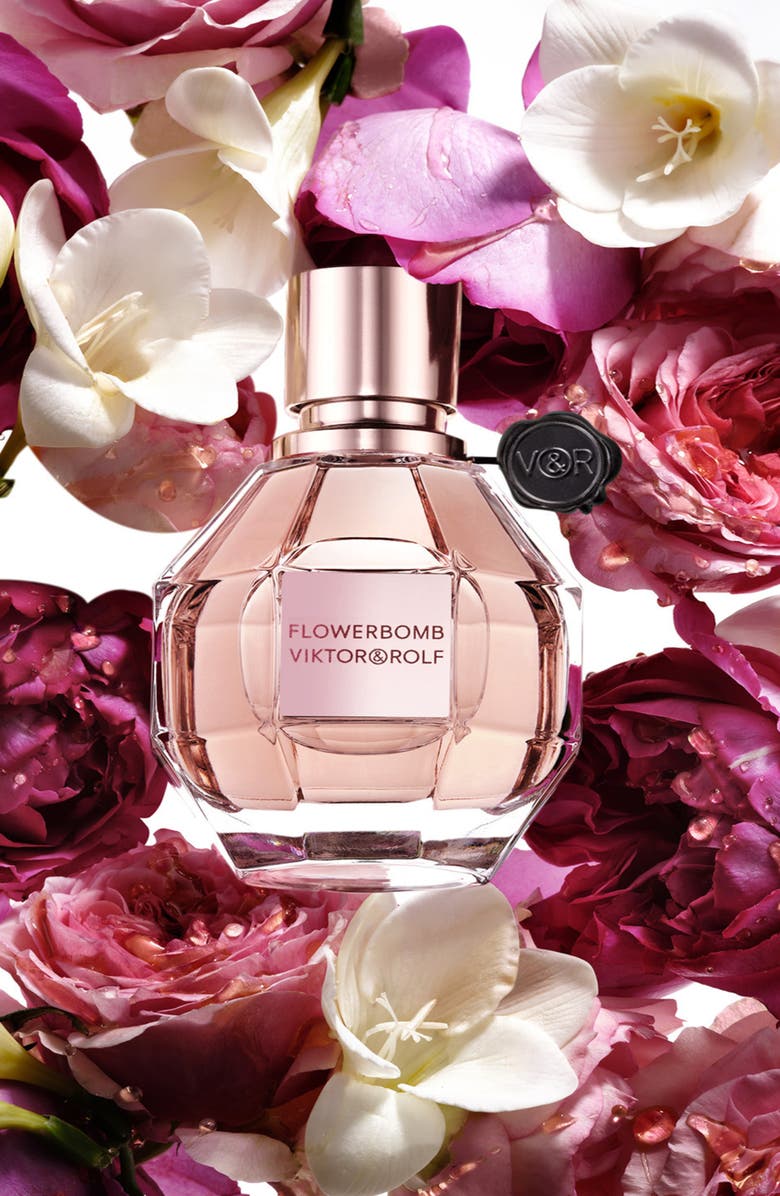 Viktor&Rolf Flowerbomb Fragrance Set USD $256 Value, Alternate, color, 