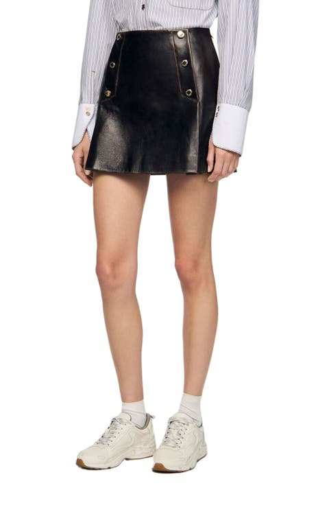 Short aged leather skirt