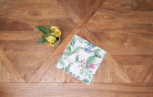 C & F Home C&f Home Marcy Blooms Cotton Cloth Napkins Set Of 6 In Green