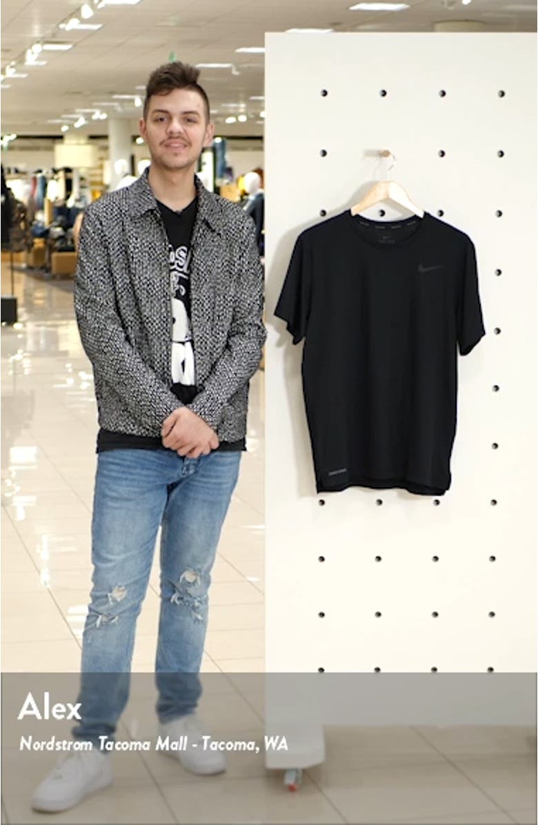 Pro Dri-FIT Training T-Shirt, sales video thumbnail