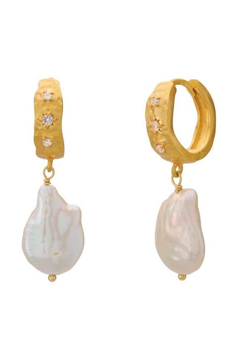 Cosmic Love Medium Earring With Pearl