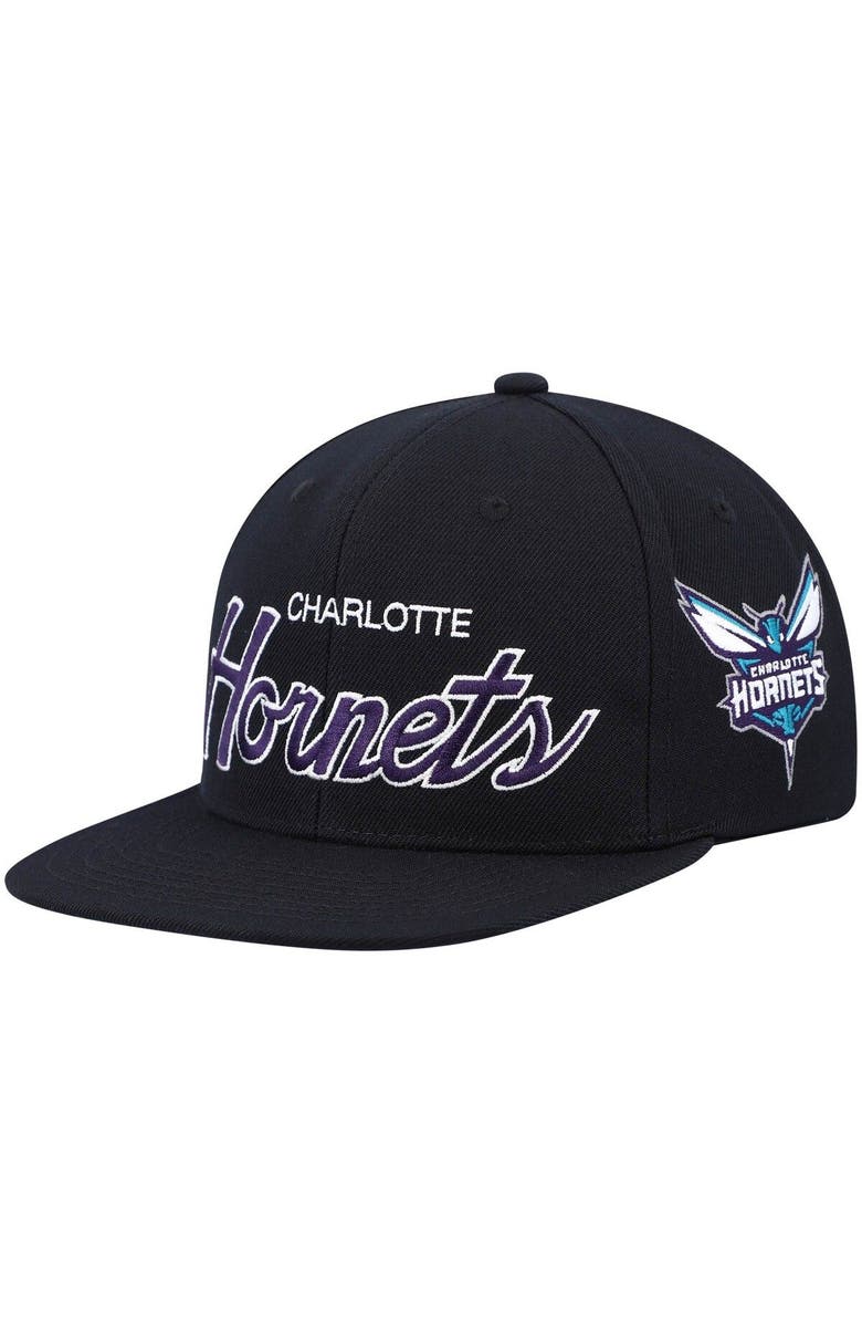 Mitchell & Ness Men's Mitchell & Ness Black Charlotte Hornets Hardwood Classics Script 2.0 Snapback Hat, Main, color, 