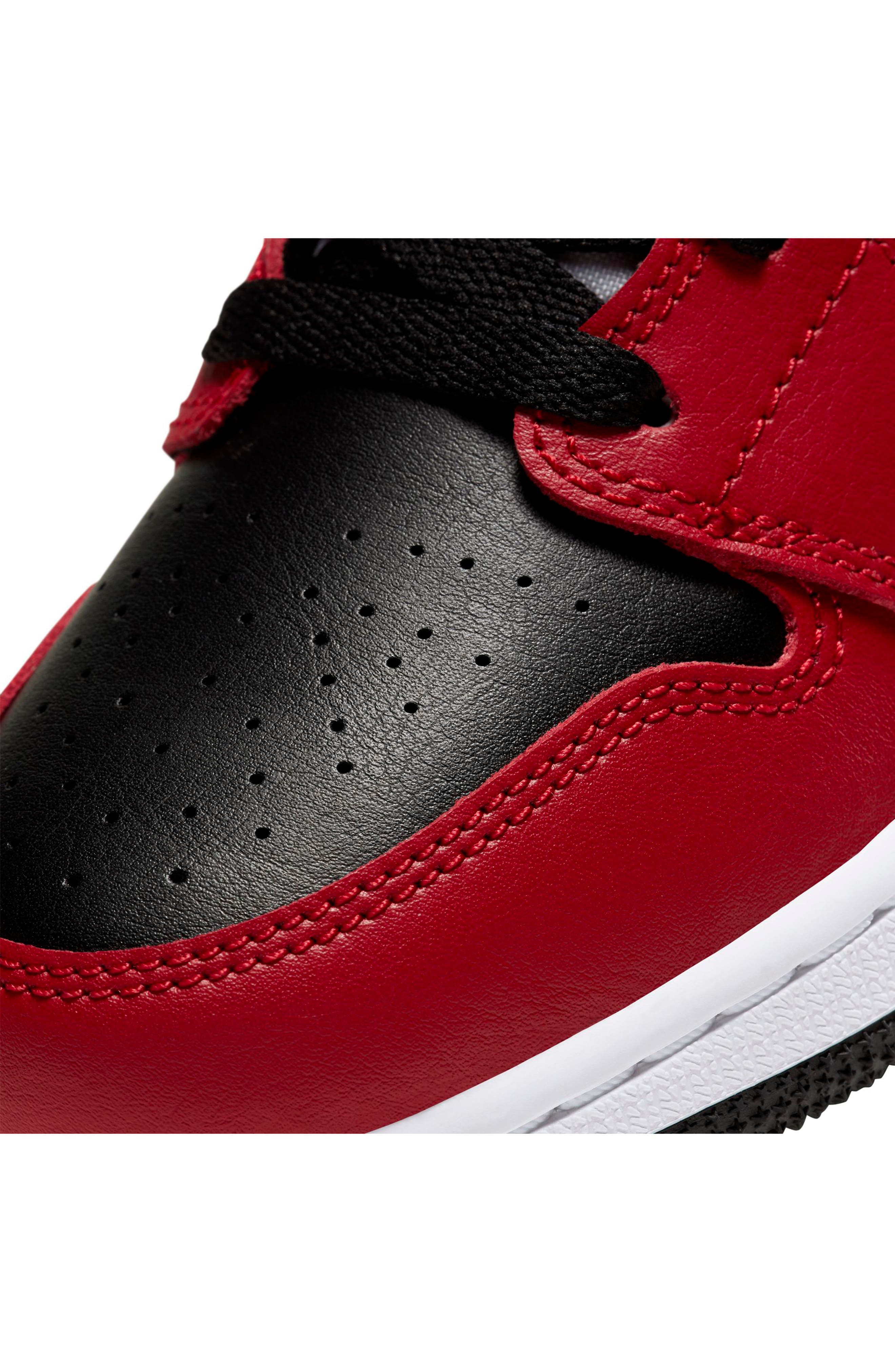 Jordan Air Jordan 1 Mid Sneaker, Alternate, color, 