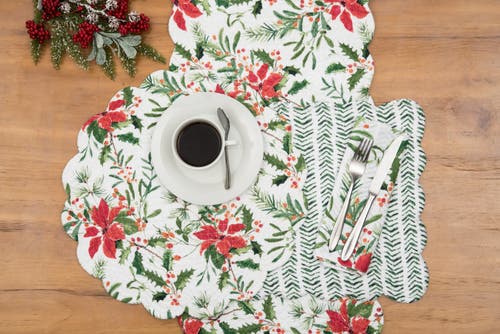 C & F Home C&f Home Silvia Poinsettia Round Placemats Set Of 6, 17" In Green