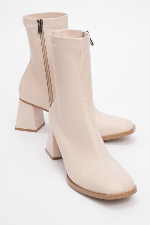 Prologue Shoes Plesa Chunky Heel Boot In Neutral