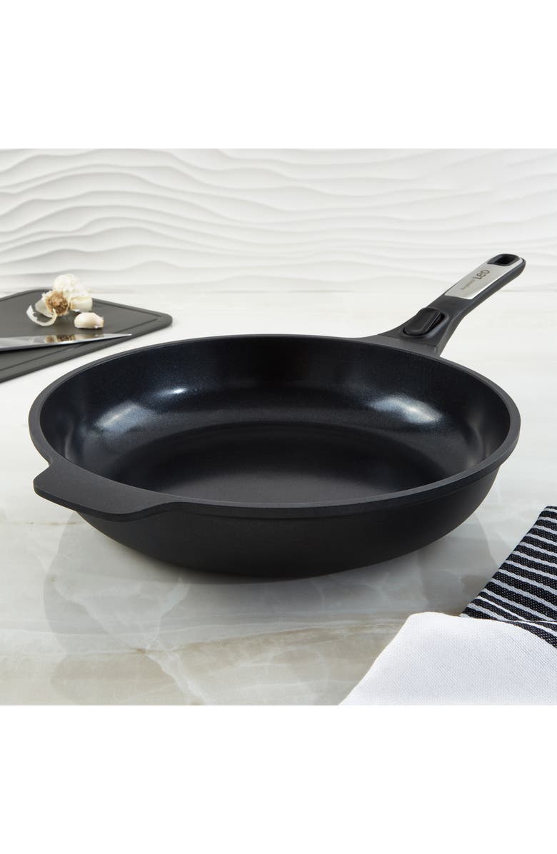 BergHOFF Leo Phantom 11-Inch Frying Pan with Removable Handle, Alternate, color, Black