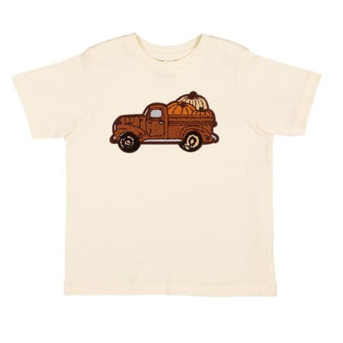 Sweet Wink Fall Truck Patch Short Sleeve T-shirt In Neutral