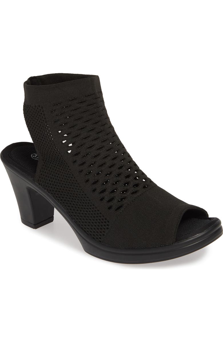 bernie mev. Salma Sandal, Main, color,