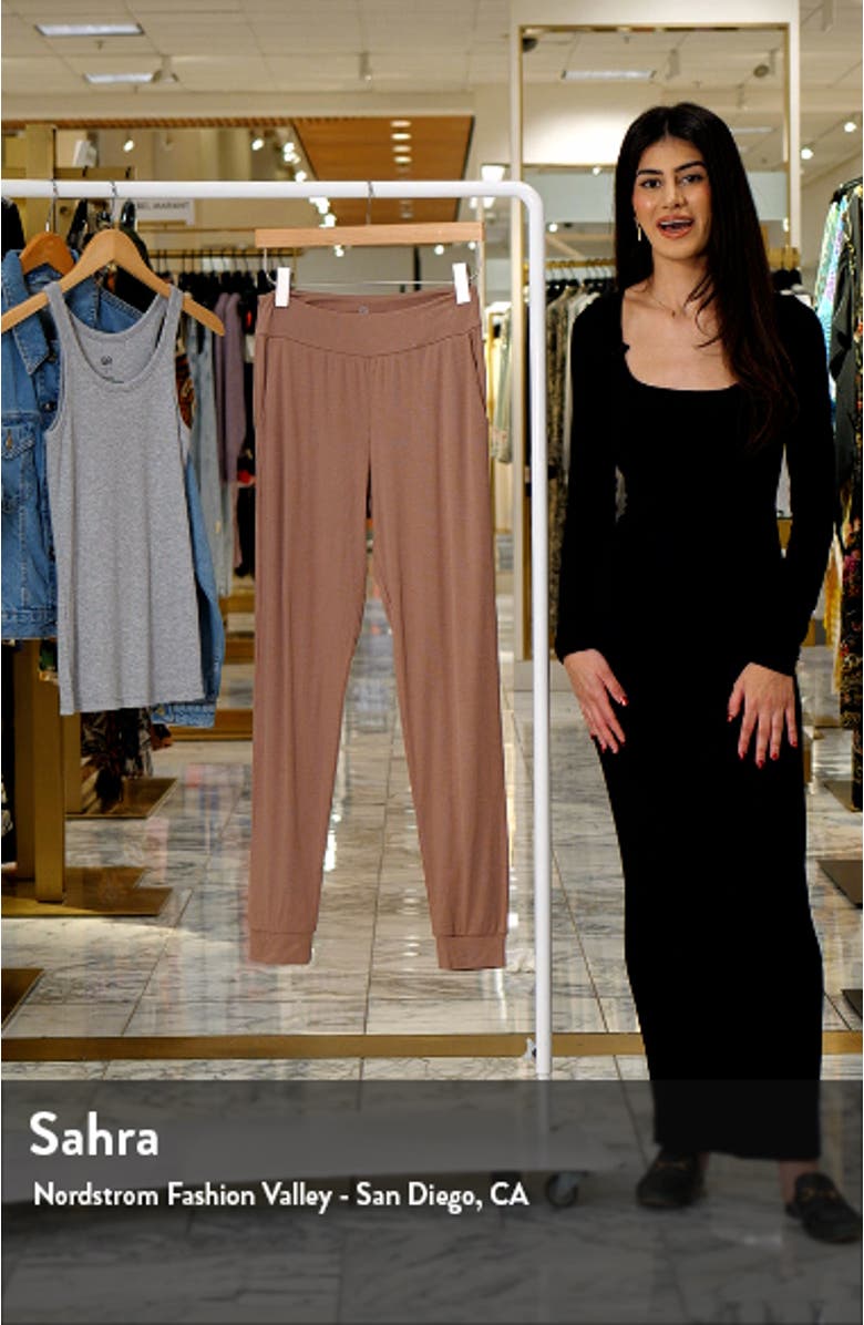 Ribbed Joggers, sales video thumbnail