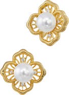 SAVVY CIE JEWELS Clover Shell Pearl Stud Earrings