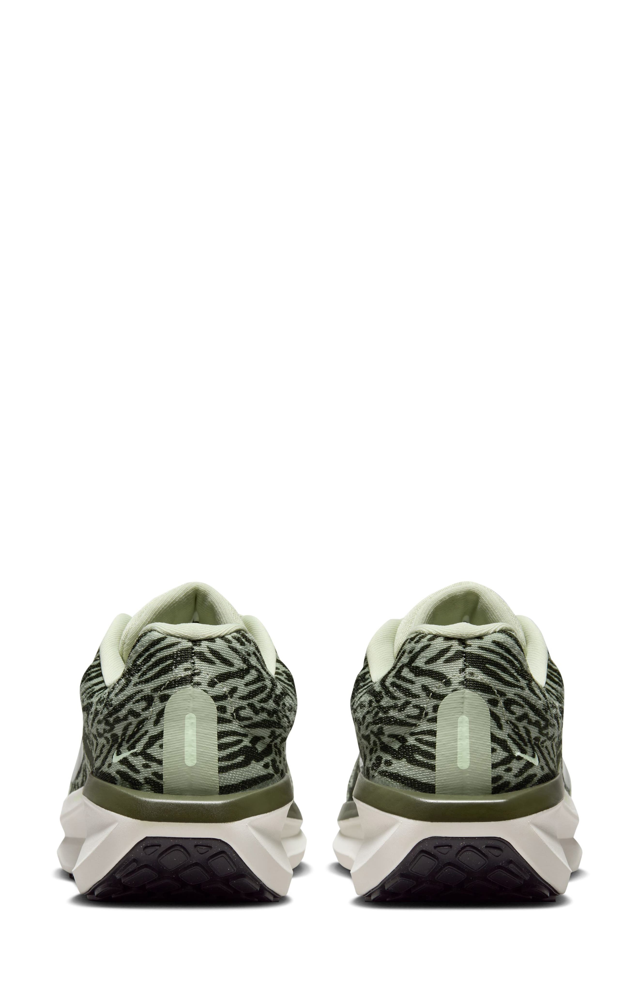 Nike Winflo 11 Road Runner Running Shoe, Alternate, color, 