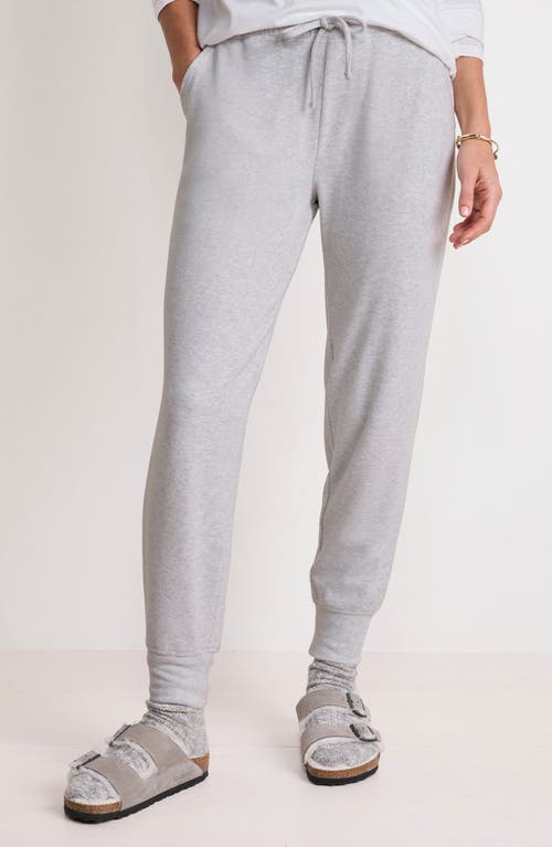 Vineyard Vines Calmwater Joggers In Gray
