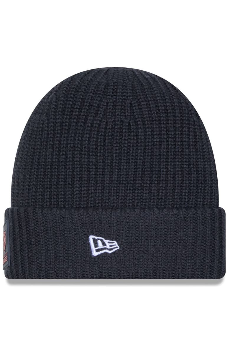 New Era Men's New Era Charcoal Chicago Bears 2025 Sideline Cold Weather Cuffed Knit Hat, Alternate, color, 