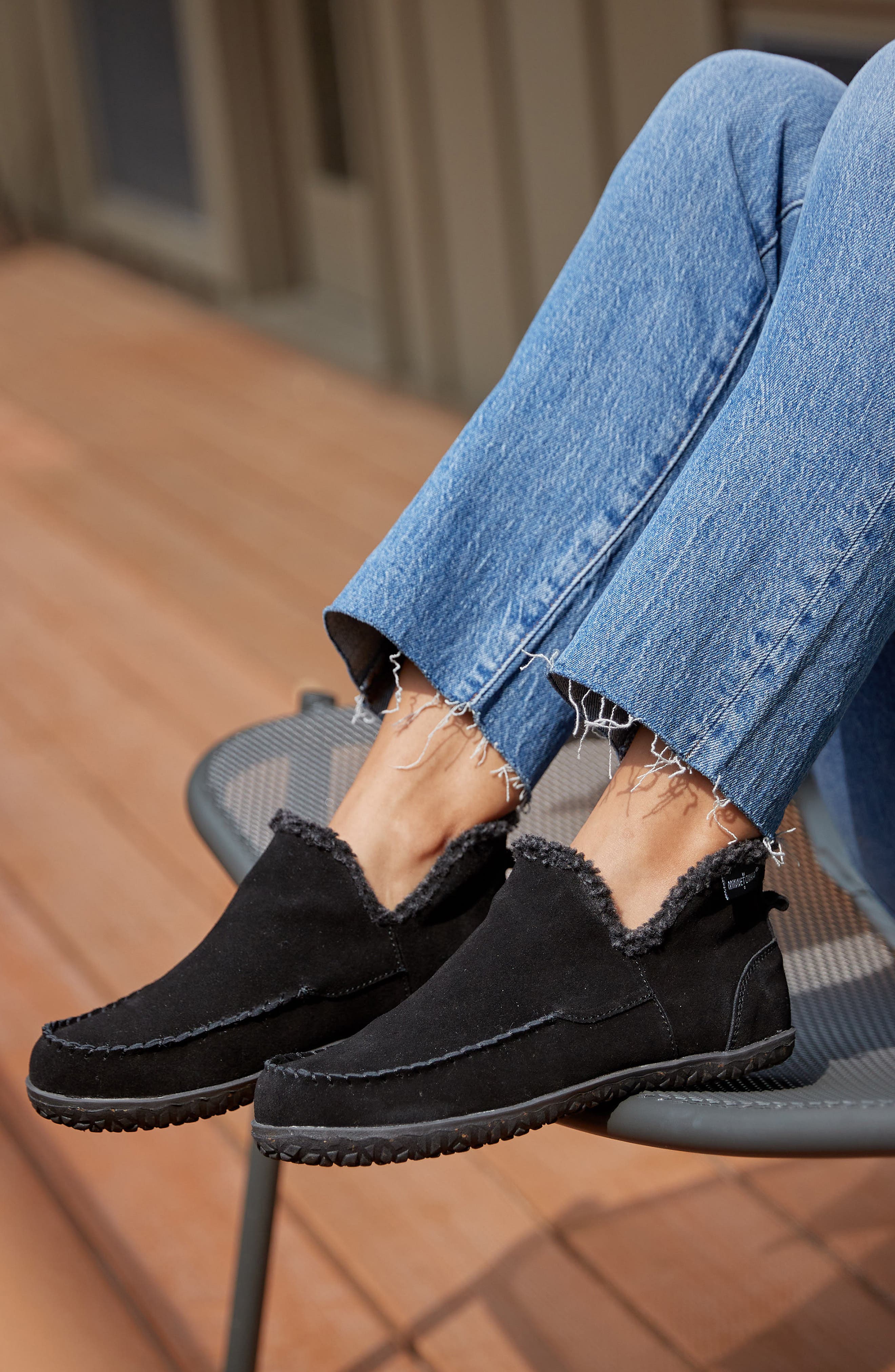 Minnetonka Taren Suede Loafer, Alternate, color, Black