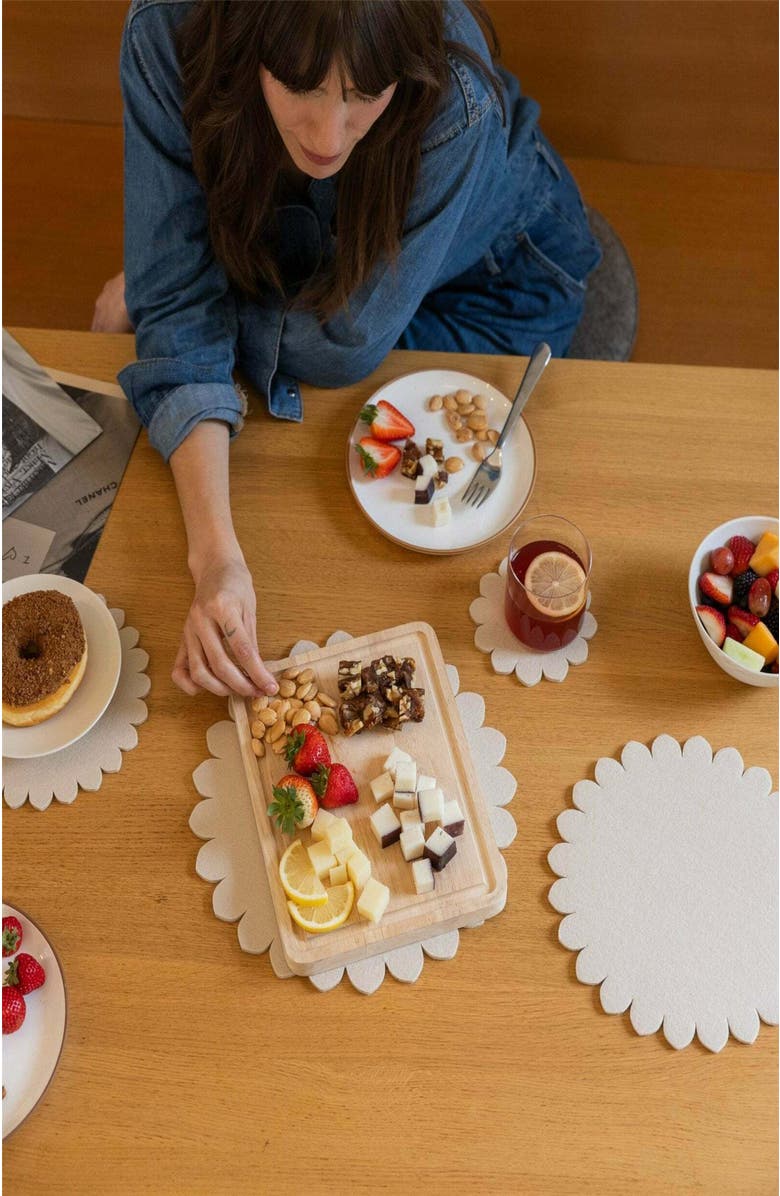 Graf Lantz Crest Merino Wool 12" Trivet, Alternate, color,