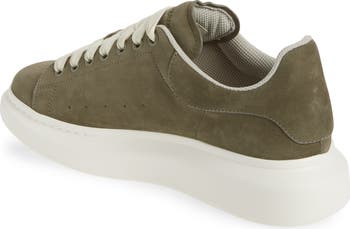 Oversized Sneaker