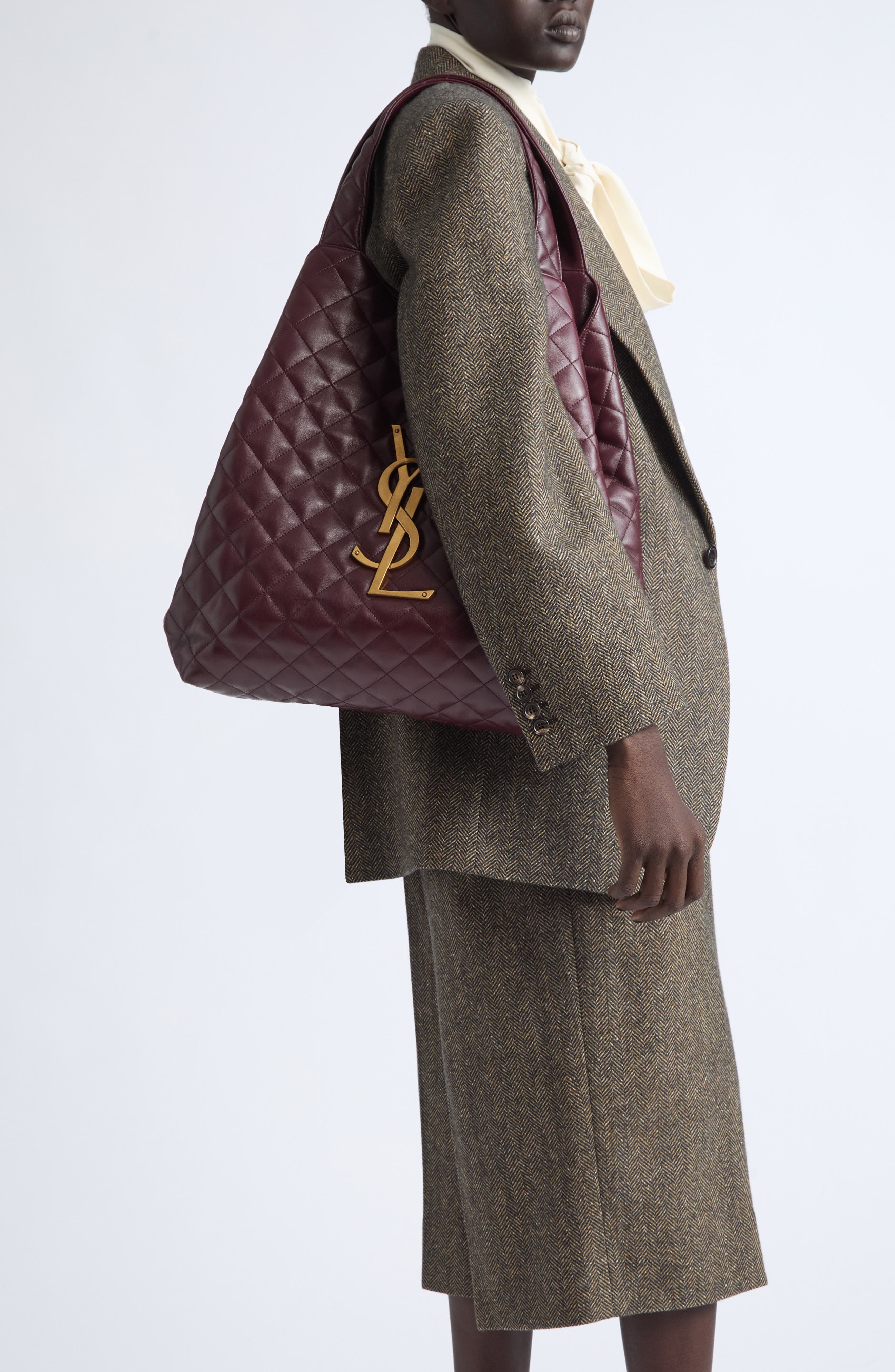 Maxi Quilted Leather Shopper, Alternate, color, 6195 ROUGE CABERNET