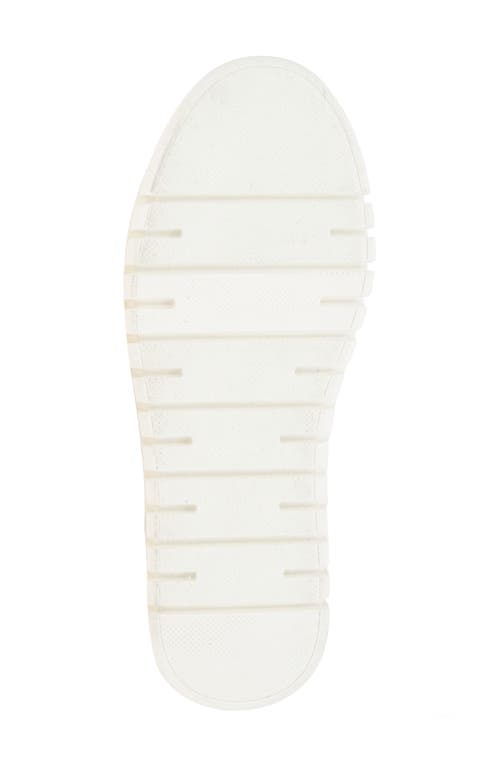 Kensie Vicky Sneaker In Brown