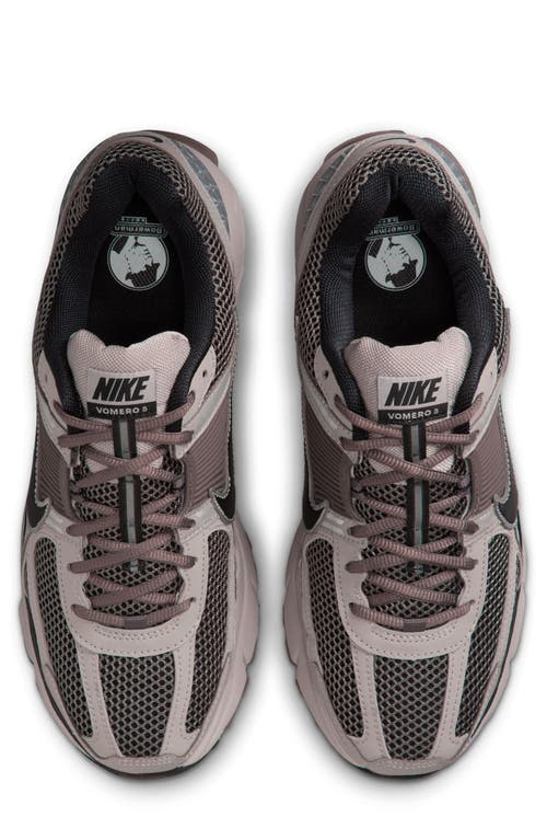 Nike Zoom Vomero 5 Sneaker