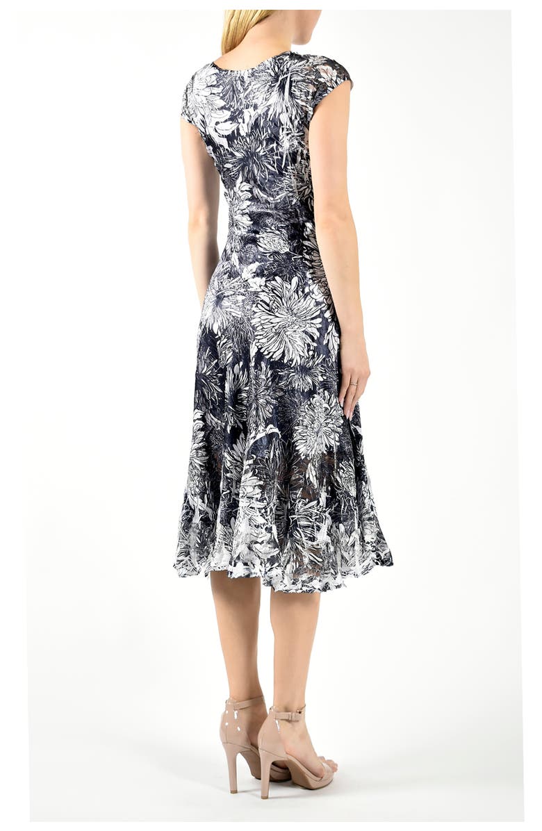 Komarov Dhalia Print Cap Sleeve Dress w Lace, Alternate, color, Black Dhalia