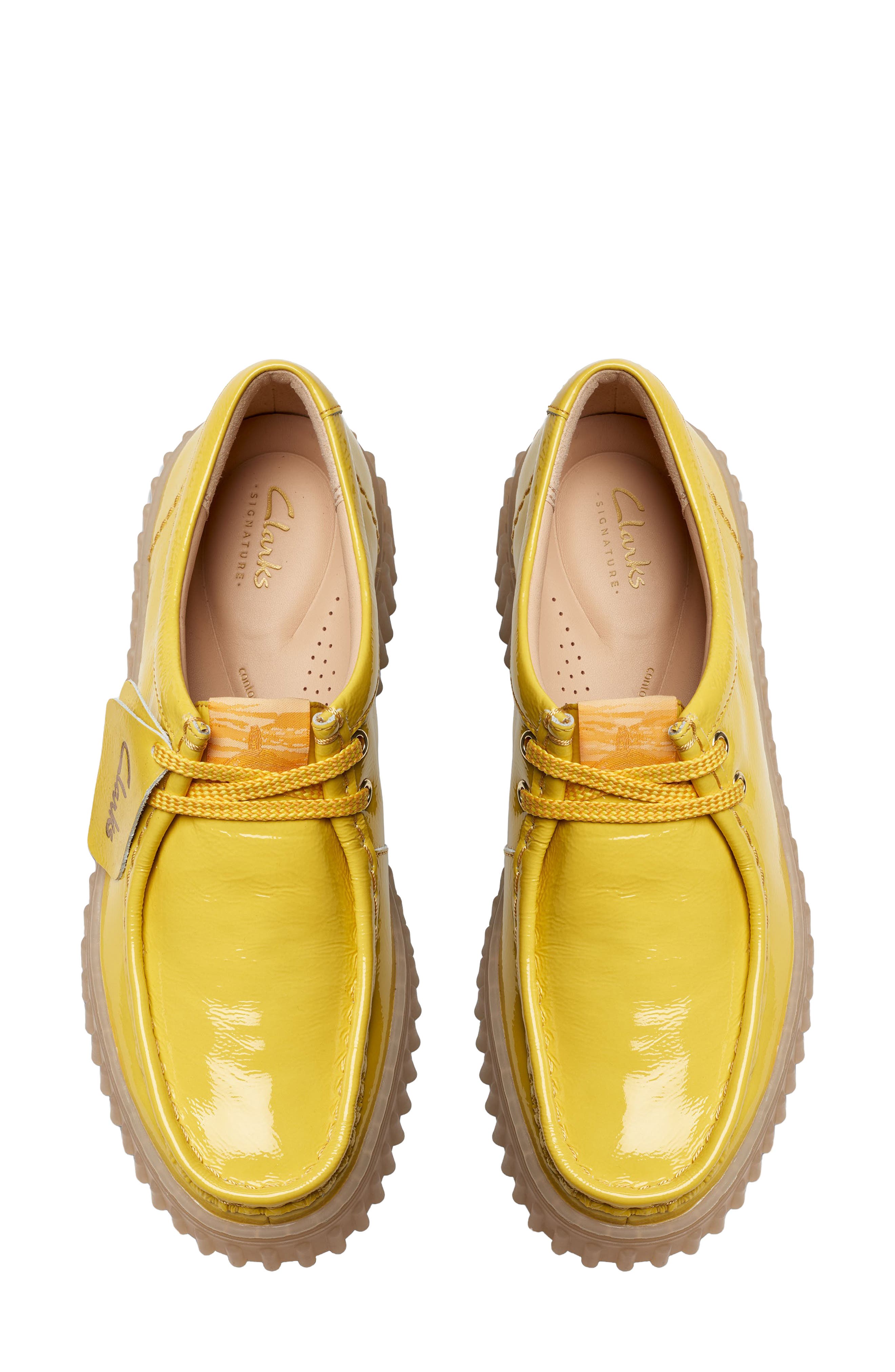 Clarks<sup>®</sup> Torhill Bee Chukka Sneaker, Alternate, color, 