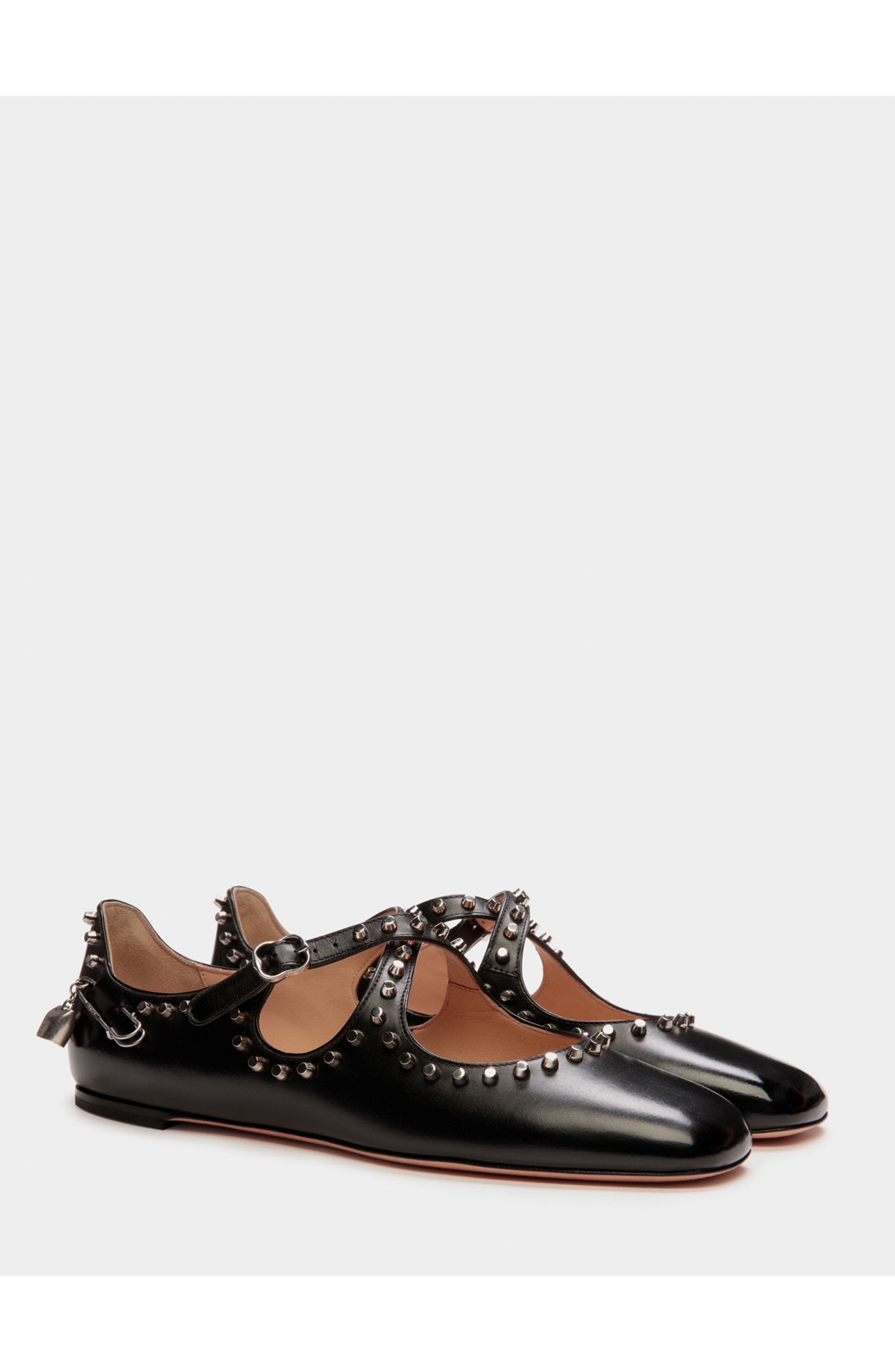 Bally rina Flat in Calf Leather, Alternate, color, Black