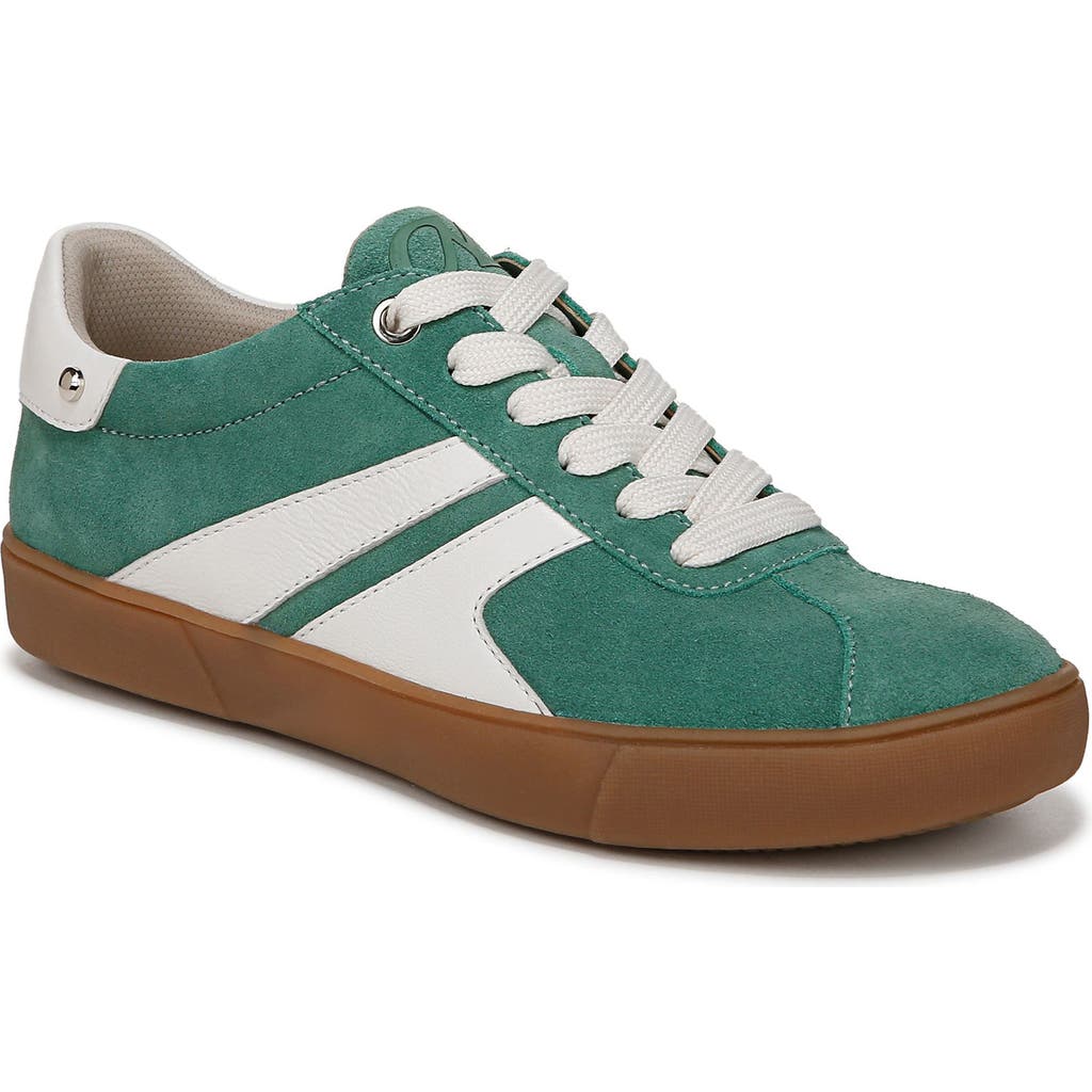 Naturalizer Medina Sneaker In Lillypad Green/warm White