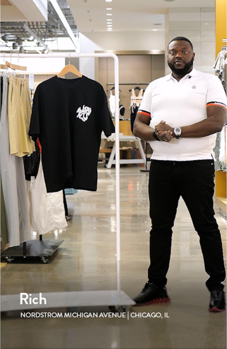 Orlando Logo Oversize Graphic T-Shirt, sales video thumbnail