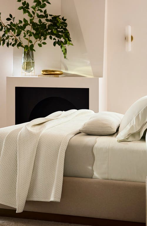 Boll & Branch Signature Curved Edge Organic Cotton Sheet Set In Cream/sand