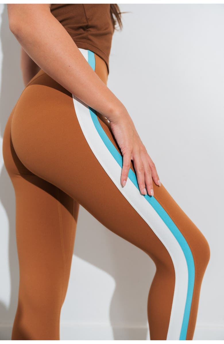 Vitality Cloud II Multi Crop, Alternate, color, Toffee Contrast