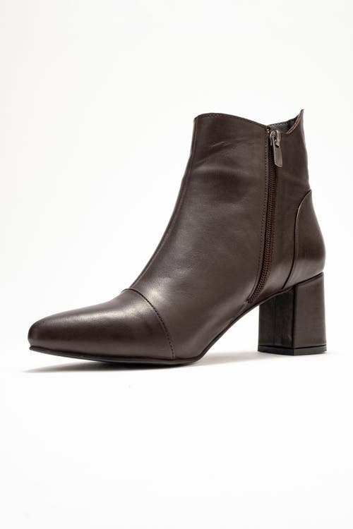 Forever & Always Shoes Gael Leather Block Heel Boot In Brown
