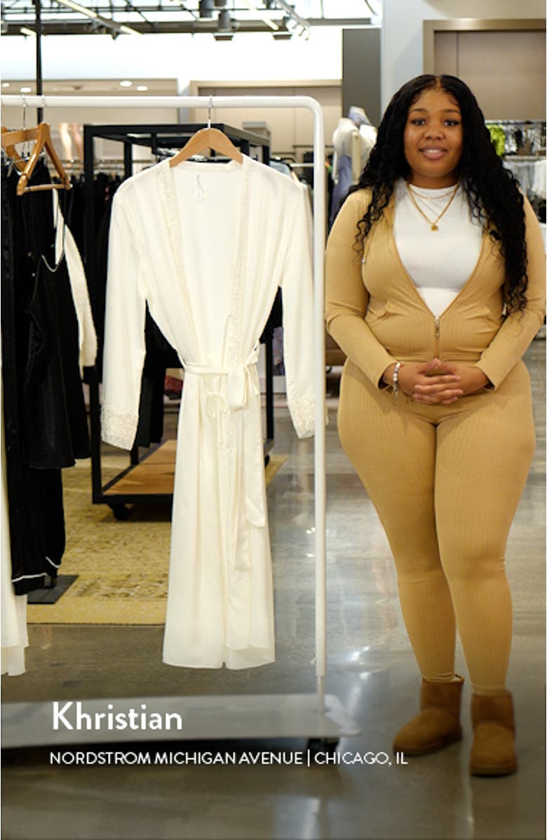Luxe Shangri-La Robe