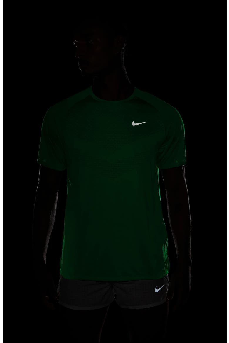Stride Dri-FIT ADV Running T-Shirt, Alternate, color, 329 G SPRK/REFSIL