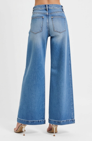 Modenaire High Waist Wide-Leg Jeans with Buttoned Patch Pockets and Rolled Hem