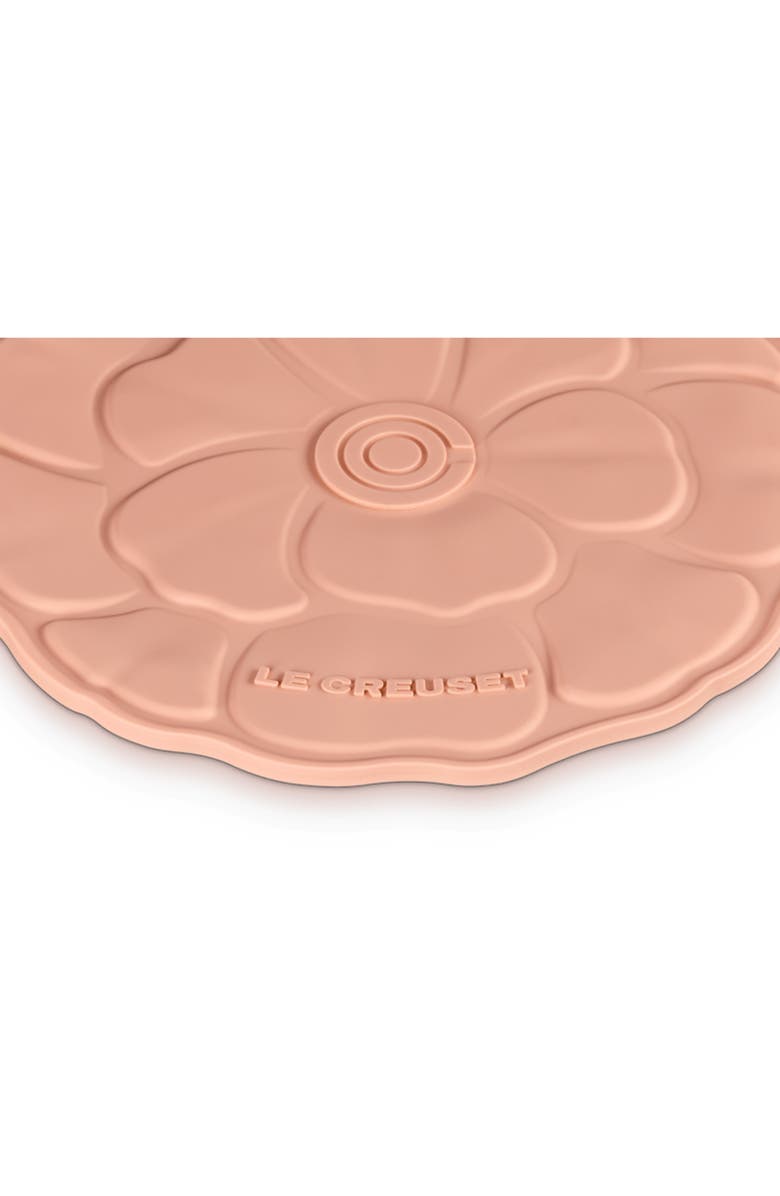 Le Creuset Silicone Petal Trivet, Alternate, color, Peche