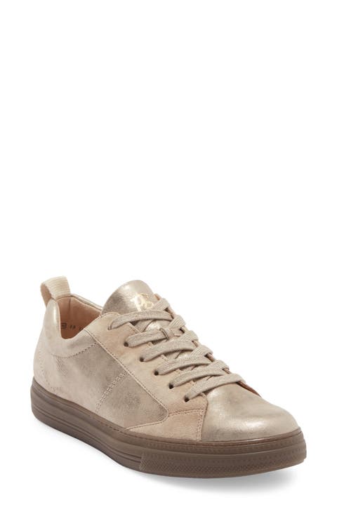 Capri Sneaker (Women)