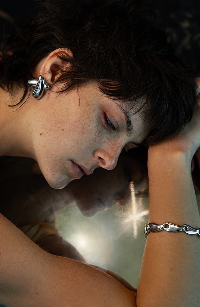 Kellery Bond Sculpture Silver Earrings, Alternate, color, Silver