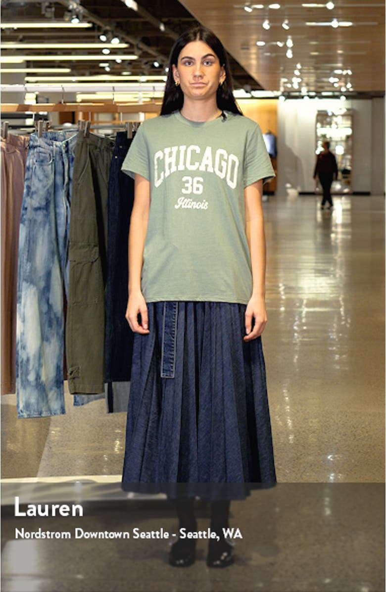 New York Graphic Boyfriend T-Shirt, sales video thumbnail