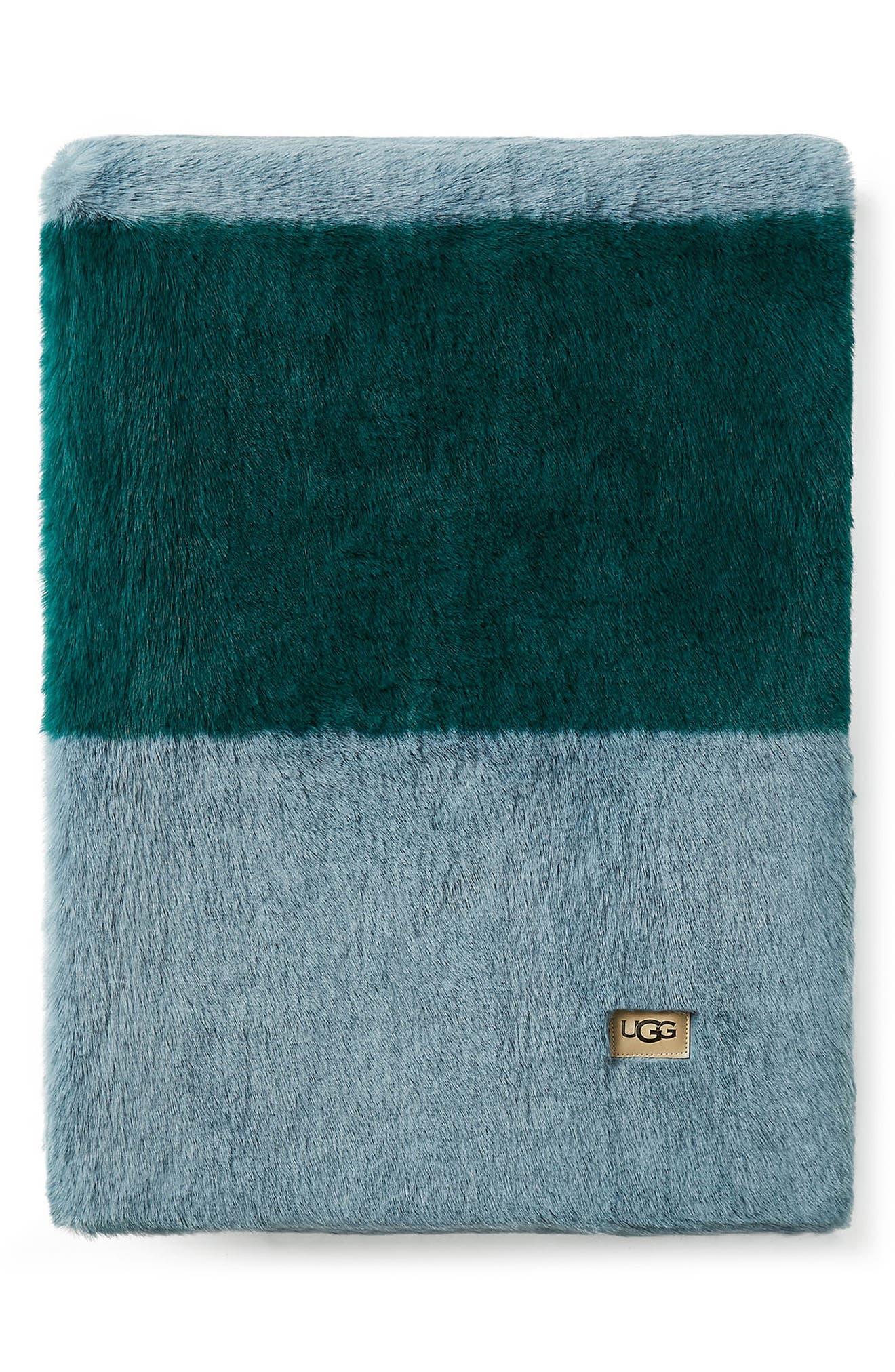 UGG Pippa Throw Blanket