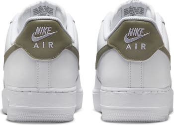 Air Force 1 '07 Sneaker