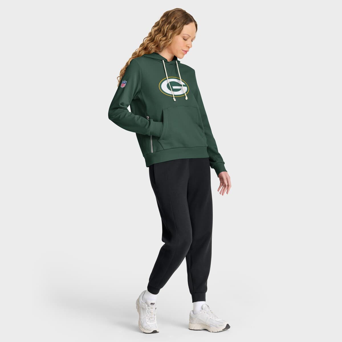 Nike Women's Nike Green Green Bay Packers Sideline Standard Issue ...